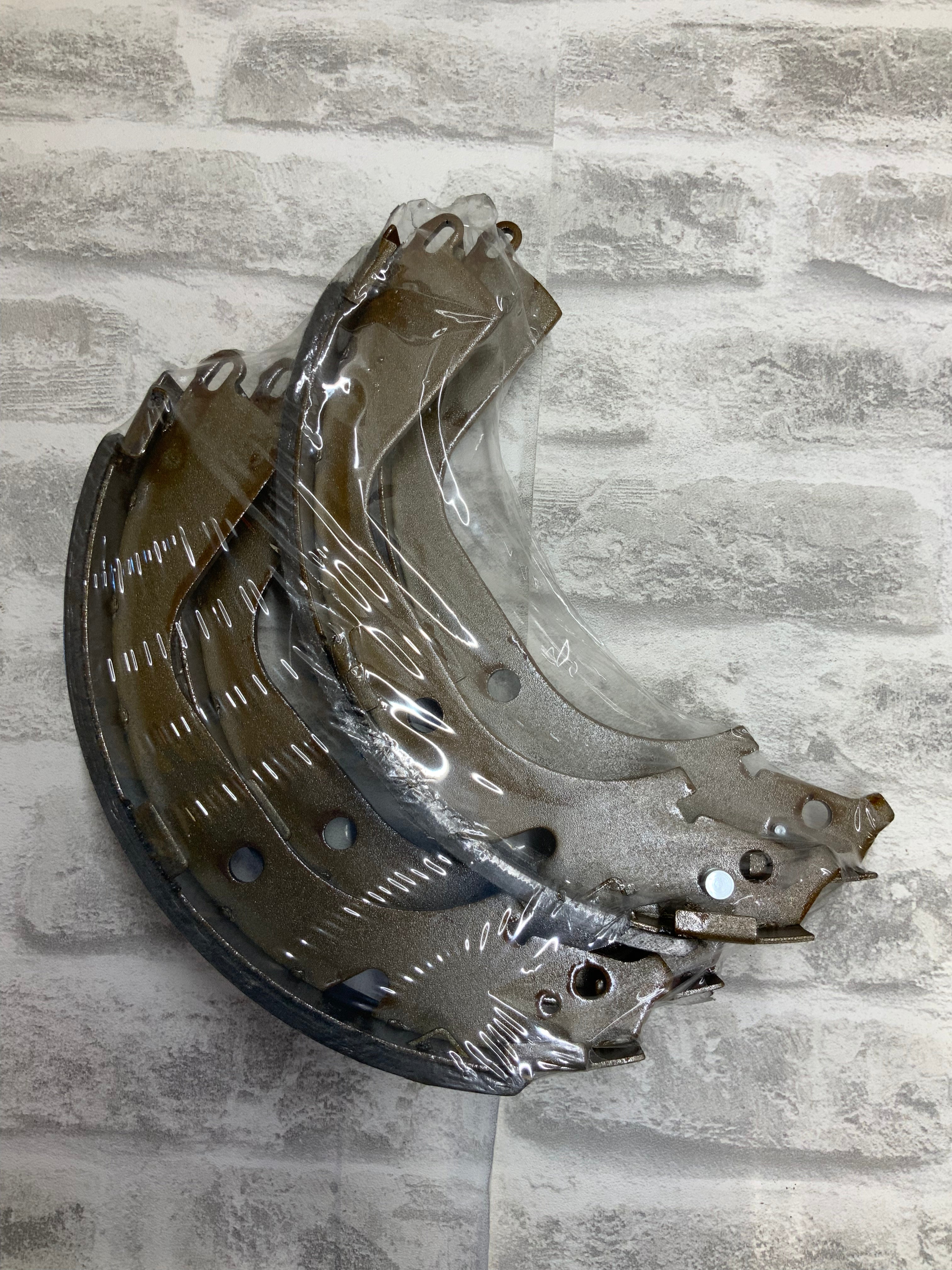 ACDelco Gold 17959B Bonded Rear Drum Brake Shoe Set (7544039014638)